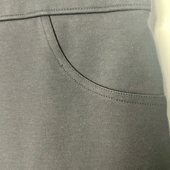 SPANX women’s cropped straight pull on pants - Picture 6 of 12